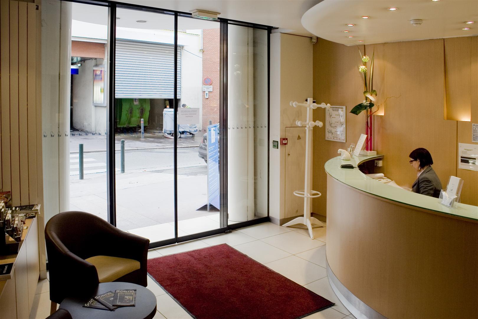 Hotel Ours Blanc - Victor Hugo Toulouse Ngoại thất bức ảnh